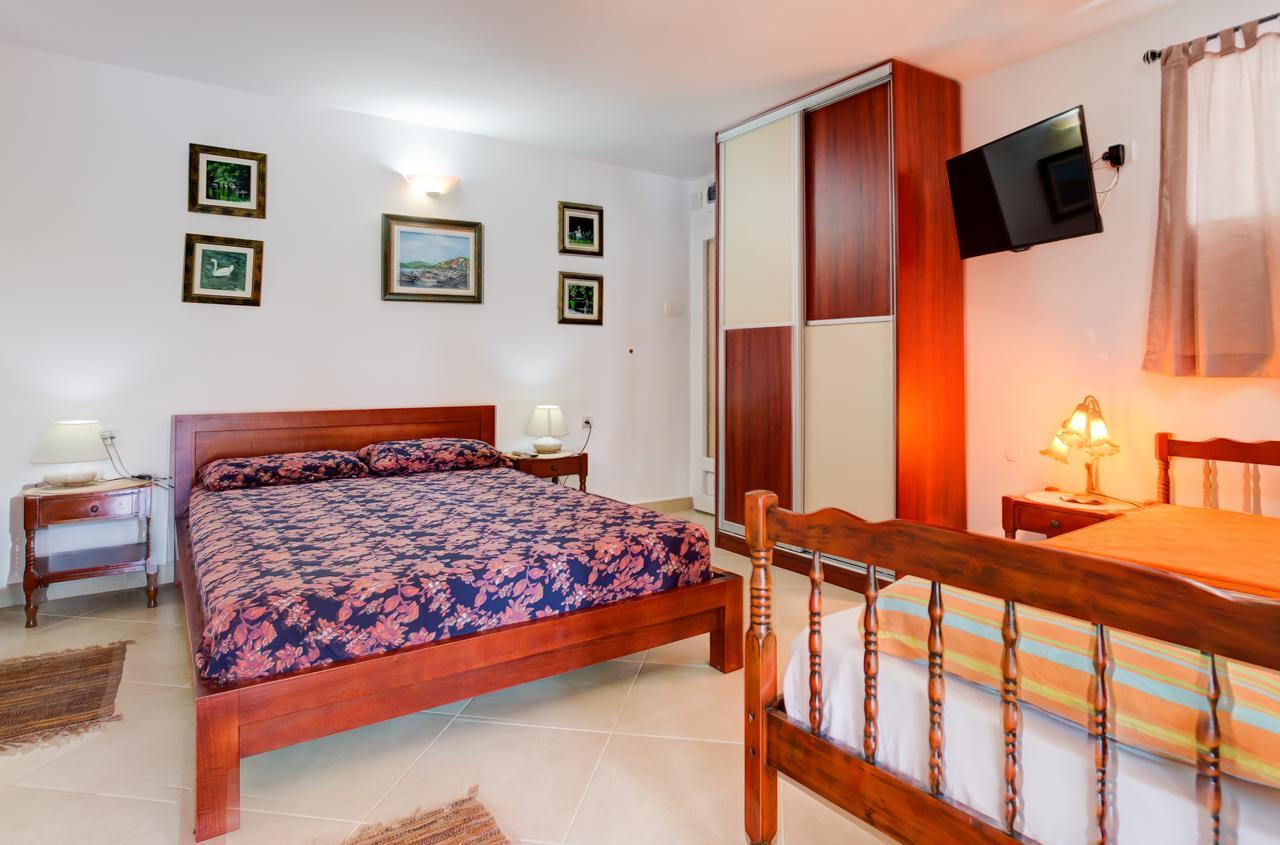 Sea Oasis Apartments - Milosevic Kotor Ngoại thất bức ảnh