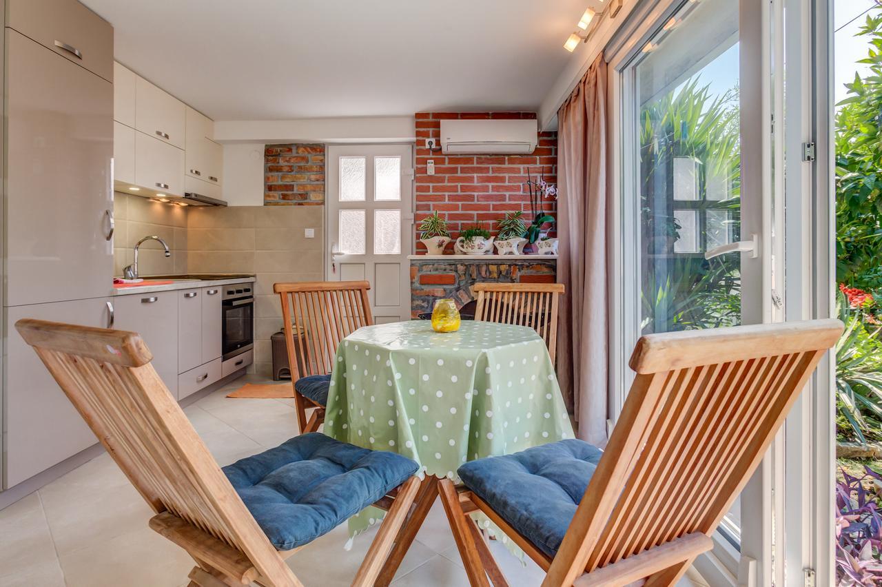 Sea Oasis Apartments - Milosevic Kotor Ngoại thất bức ảnh
